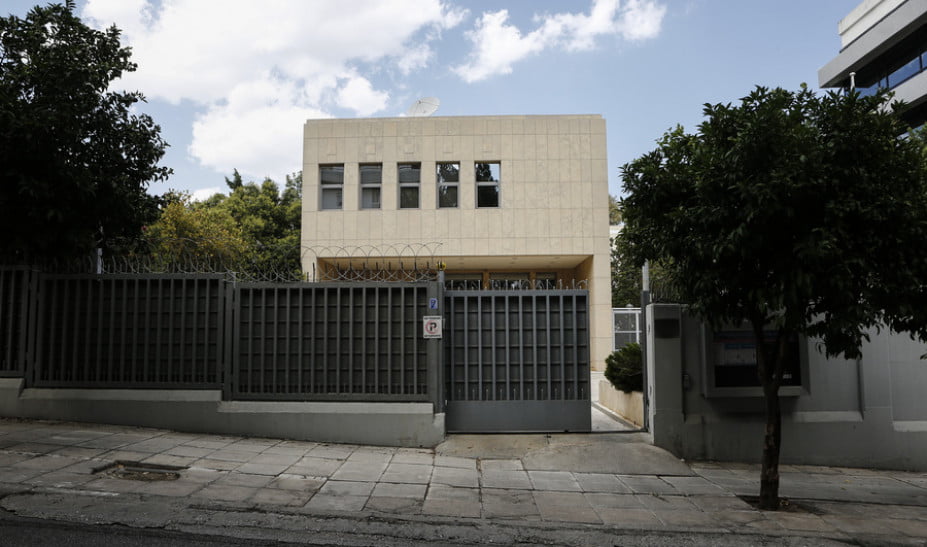 Ρωσική πρεσβεία: «Προπαγάνδα» από «παπαγάλους» οι επικρίσεις για τους νεκρούς ομογενείς