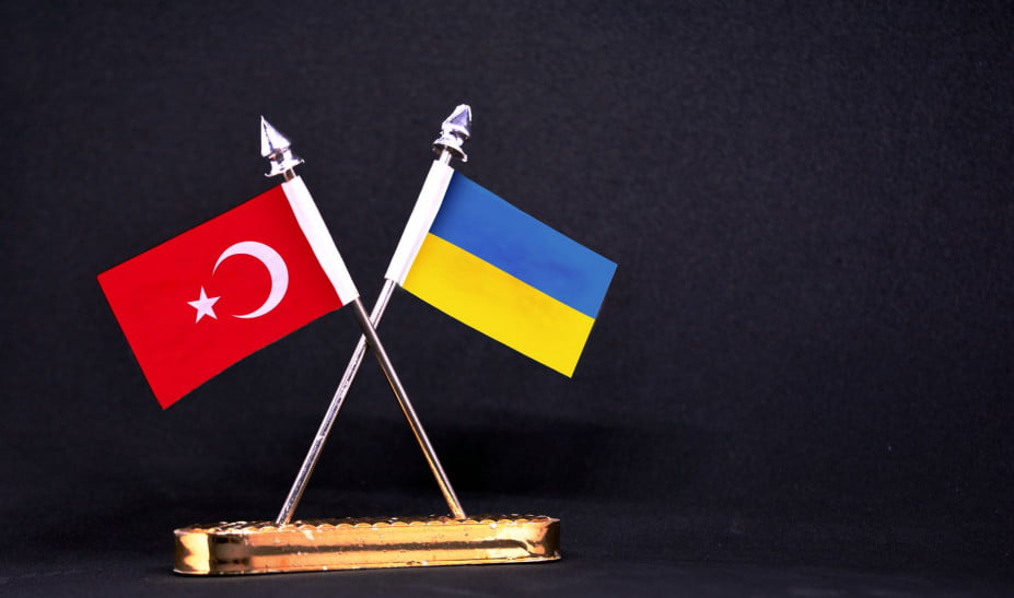 Συμφωνία ελεύθερου εμπορίου υπογράφει η Τουρκία με την Ουκρανία