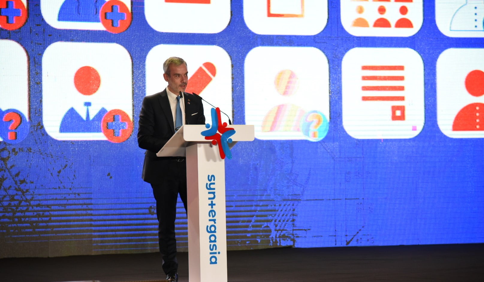 Επίσκεψη Ζέρβα στα Τίρανα – Στο επίκεντρο ελληνική επιχειρηματικότητα και συνέργειες μεταξύ των πόλεων