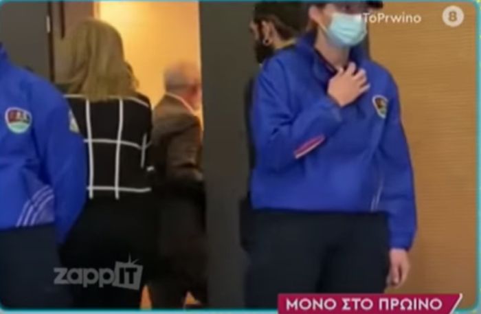 Πέτρος Φιλιππίδης: Η στιγμή που μπαίνει στη δικαστική αίθουσα (video)