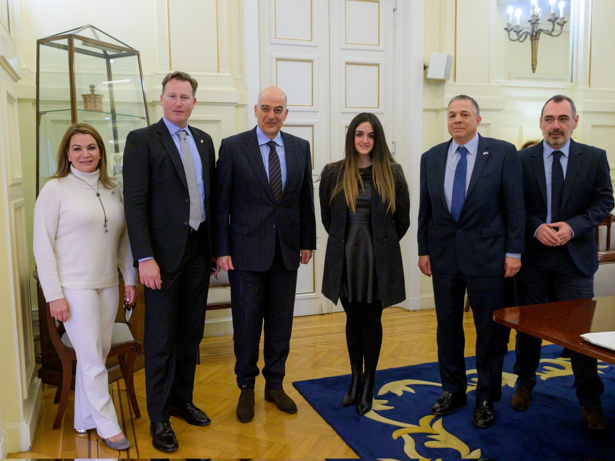 Συνάντηση Δένδια με τα μέλη της Παγκόσμιας Διακοινοβουλευτικής Ένωσης Ελληνισμού