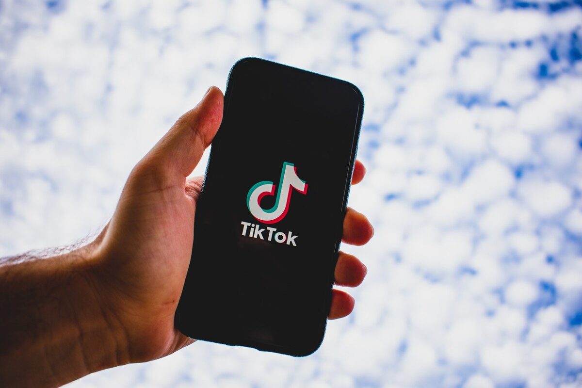 «Μπλόκο» και από το TikTok στην ανάρητση βίντεο από τη Ρωσία