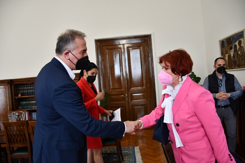 Θεσσαλονίκη: Βράβευση του 2ου Πρότυπου ΓΕΛ από τον Υφυπουργό κ. Καλαφάτη