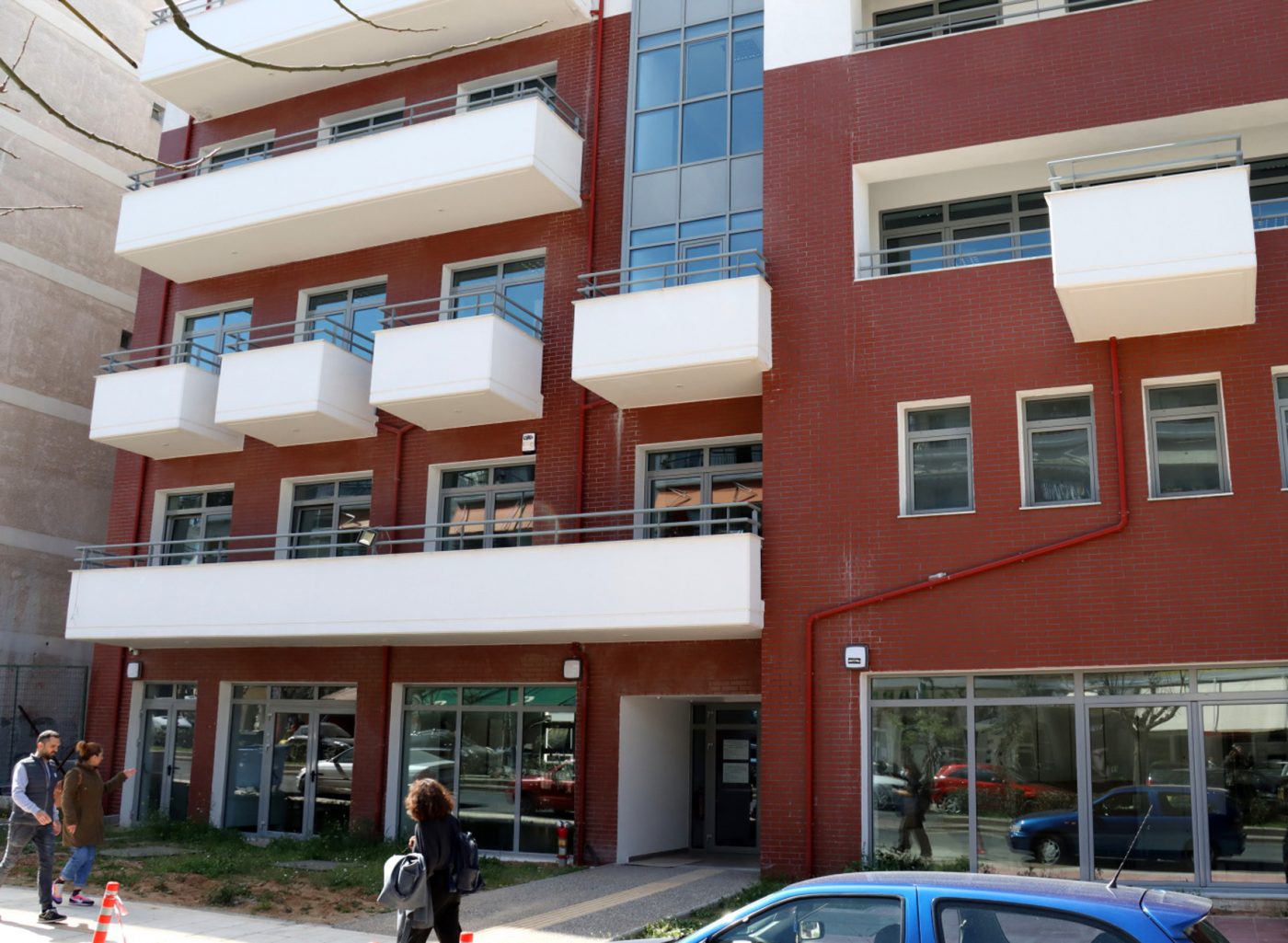 Σε νέους σύγχρονους και άνετους χώρους το Β΄ ΚΑΠΗ Συκεών και τα δημοτικά ιατρεία