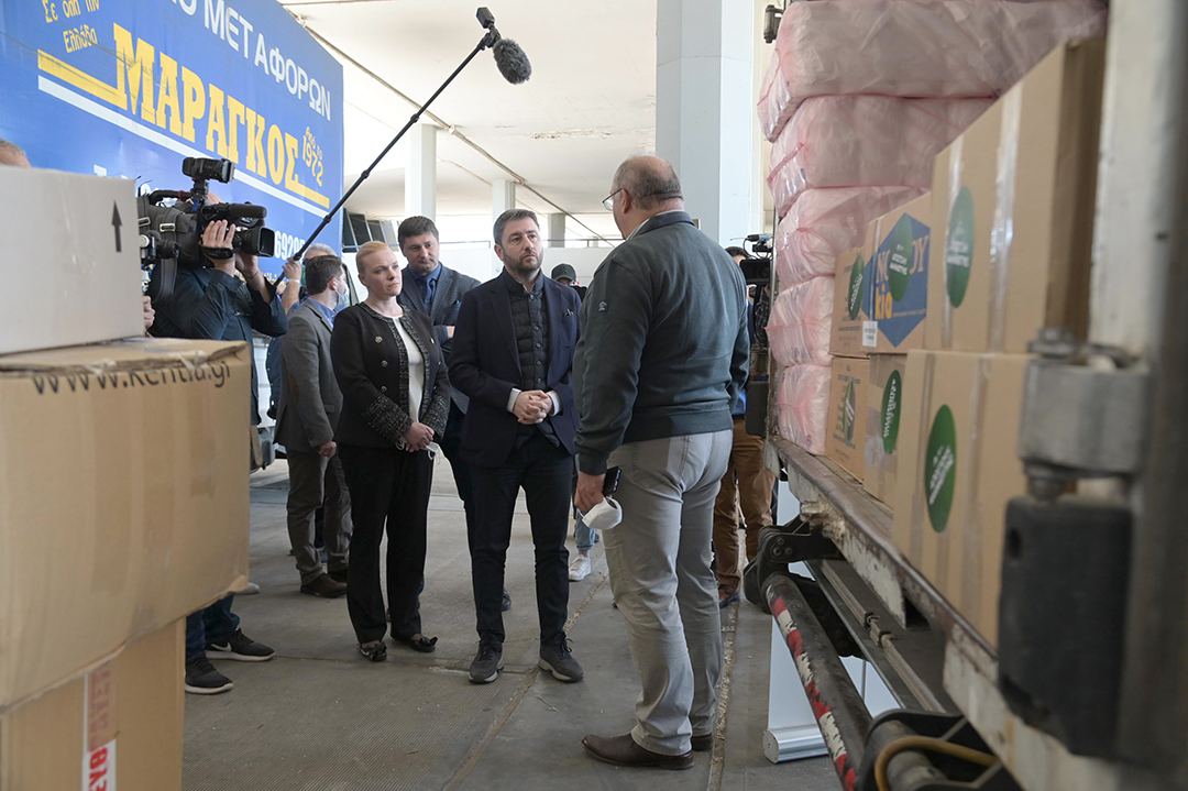 Νίκος Ανδρουλάκης: «Να τελειώσει το συντομότερο ο βάρβαρος πόλεμος»