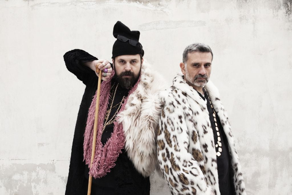 Σπύρος Γραμμένος: «Είναι γλυκό να σπας την καθημερινή βλακεία που αντιμετωπίζεις με χιούμορ»