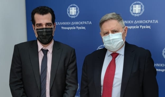 Ενημερώθηκε για τις νέες ψηφιακές πλατφόρμες βιβλιαρίων ο πρόεδρος των παιδιάτρων