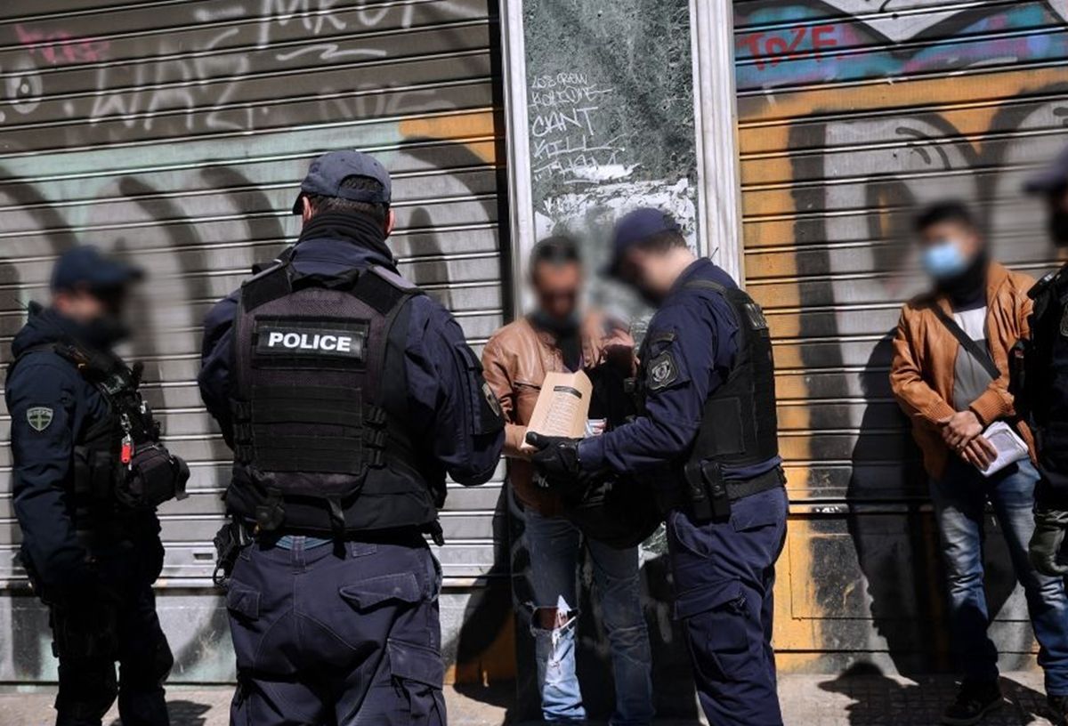 Στο προσκήνιο πάλι η βία των 17χρονων