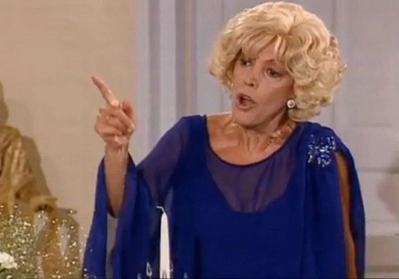 Σε ίδρυμα και με άνοια η Ντίνα Κώνστα