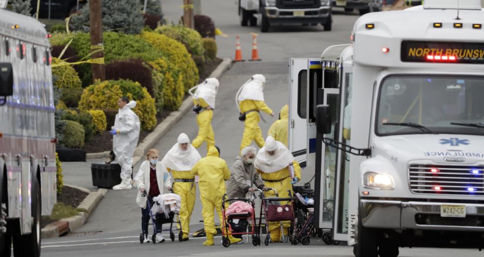 Με αυστηρές ποινές απειλούν οι αρχές της Σανγκάης όσους παραβιάζουν το lockdown