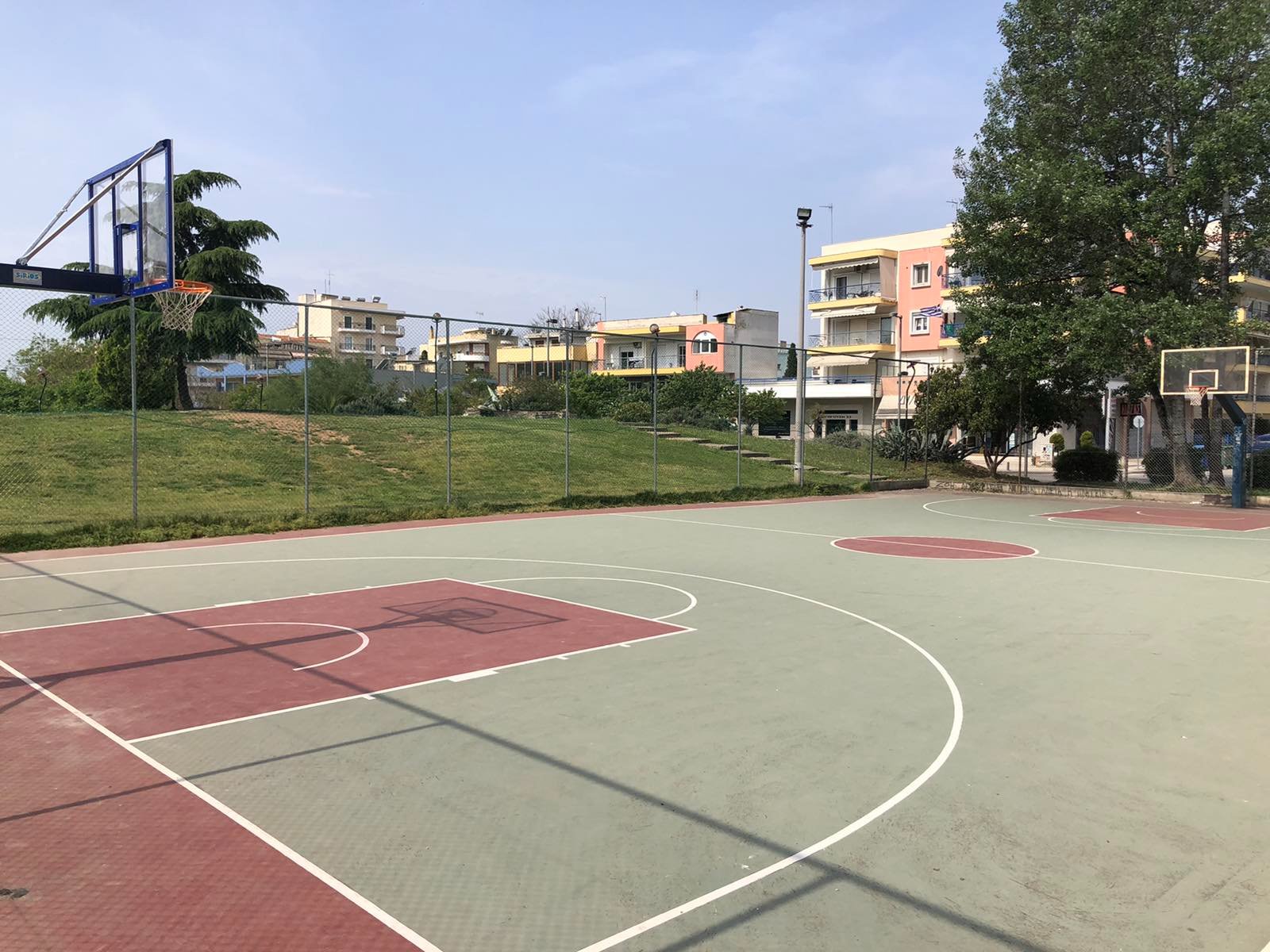 Συντήρηση των ανοιχτών και κλειστών αθλητικών χώρων στον Δ.Παύλου Μελά 