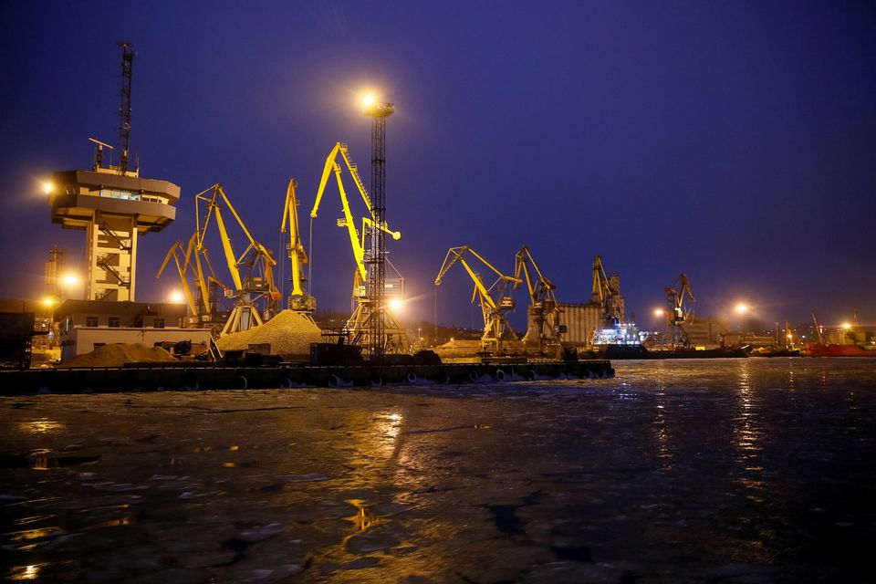 Η Ρωσία λέει ότι τα πολιτικά πλοία μπορεί να χρησιμοποιήσουν το λιμάνι της Μαριούπολης
