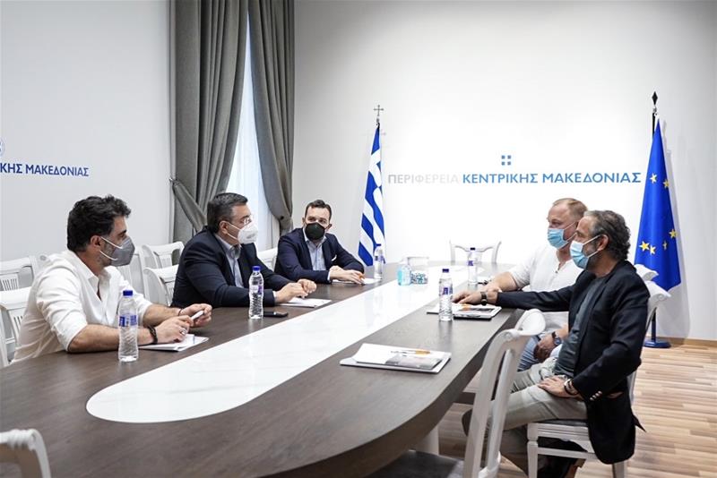 Συνάντηση Απ.Τζιτζικώστα με τους νέους παραγωγούς χολιγουντιανής ταινίας