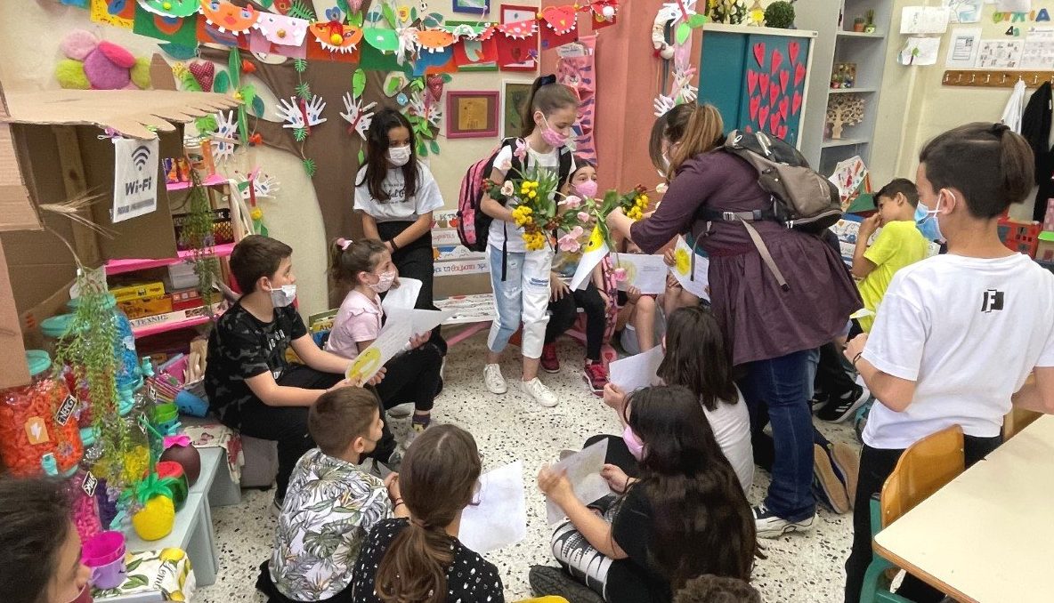 Θεσσαλονίκη:  Η μικρή Λένα από Σχολείο της  Μαριούπολης στο 6ο Διαπολιτισμικό Δημοτικό Ελευθερίου-Κορδελιού