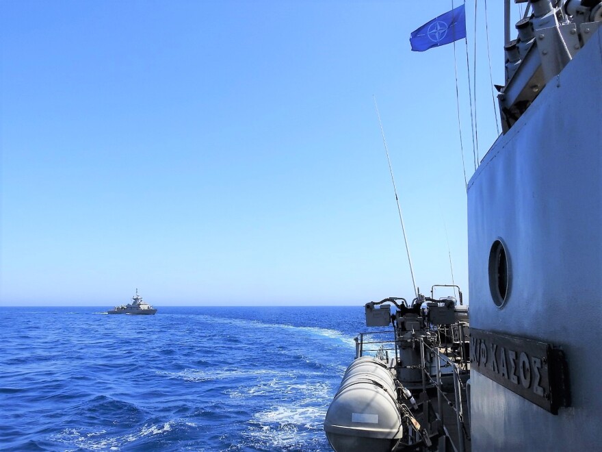 Πολεμικά πλοία και μαχητικά αεροσκάφη έκαναν συνεκπαίδευση με ΝΑΤΟϊκές δυνάμεις σε Κάρπαθο-Καστελόριζο (φωτο)