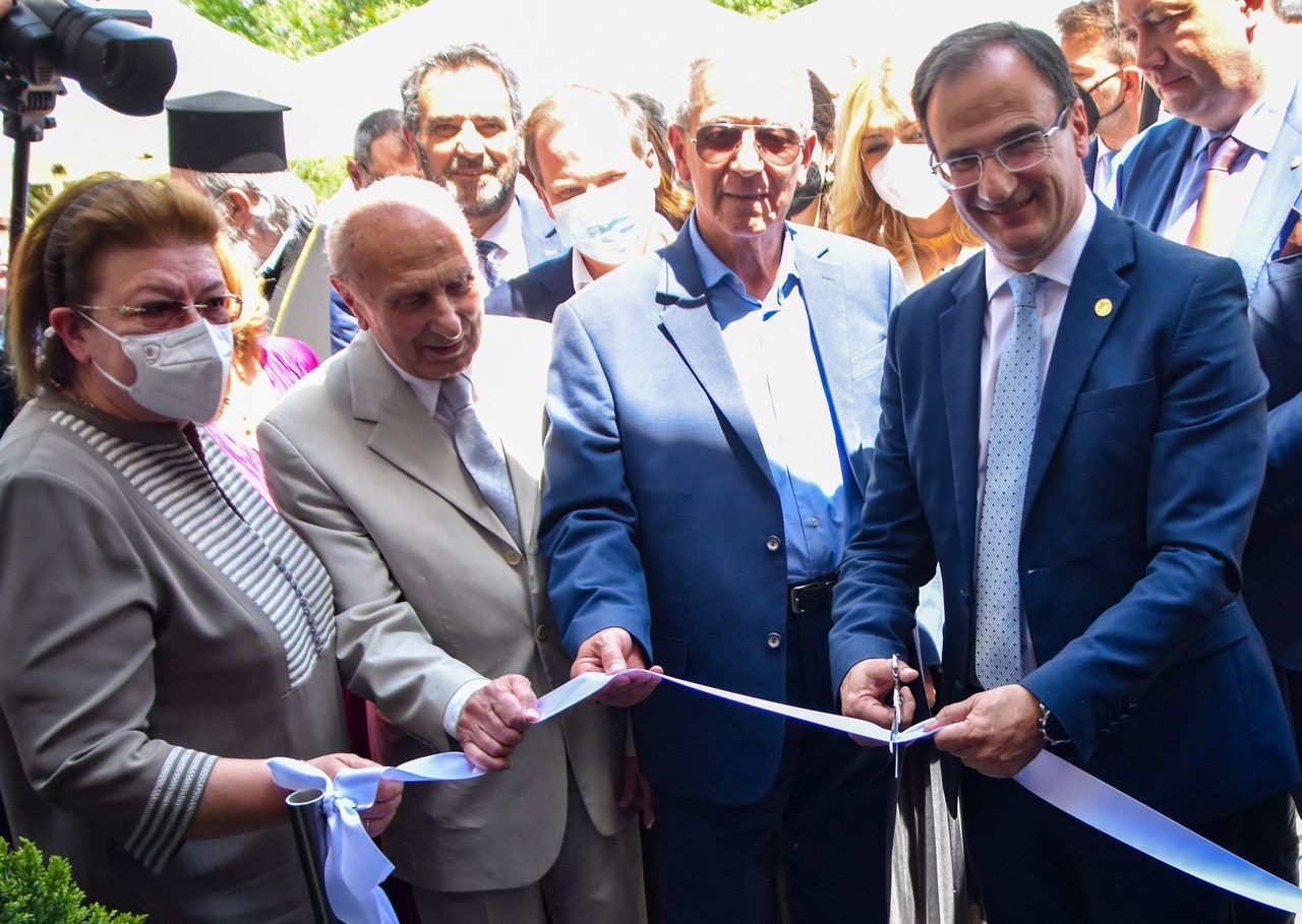 Εγκαινιάστηκε το Μουσείο Σύγχρονης Τέχνης «Πινακοθήκη Κωνσταντίνος Ξενάκης» παρουσία Μενδώνη