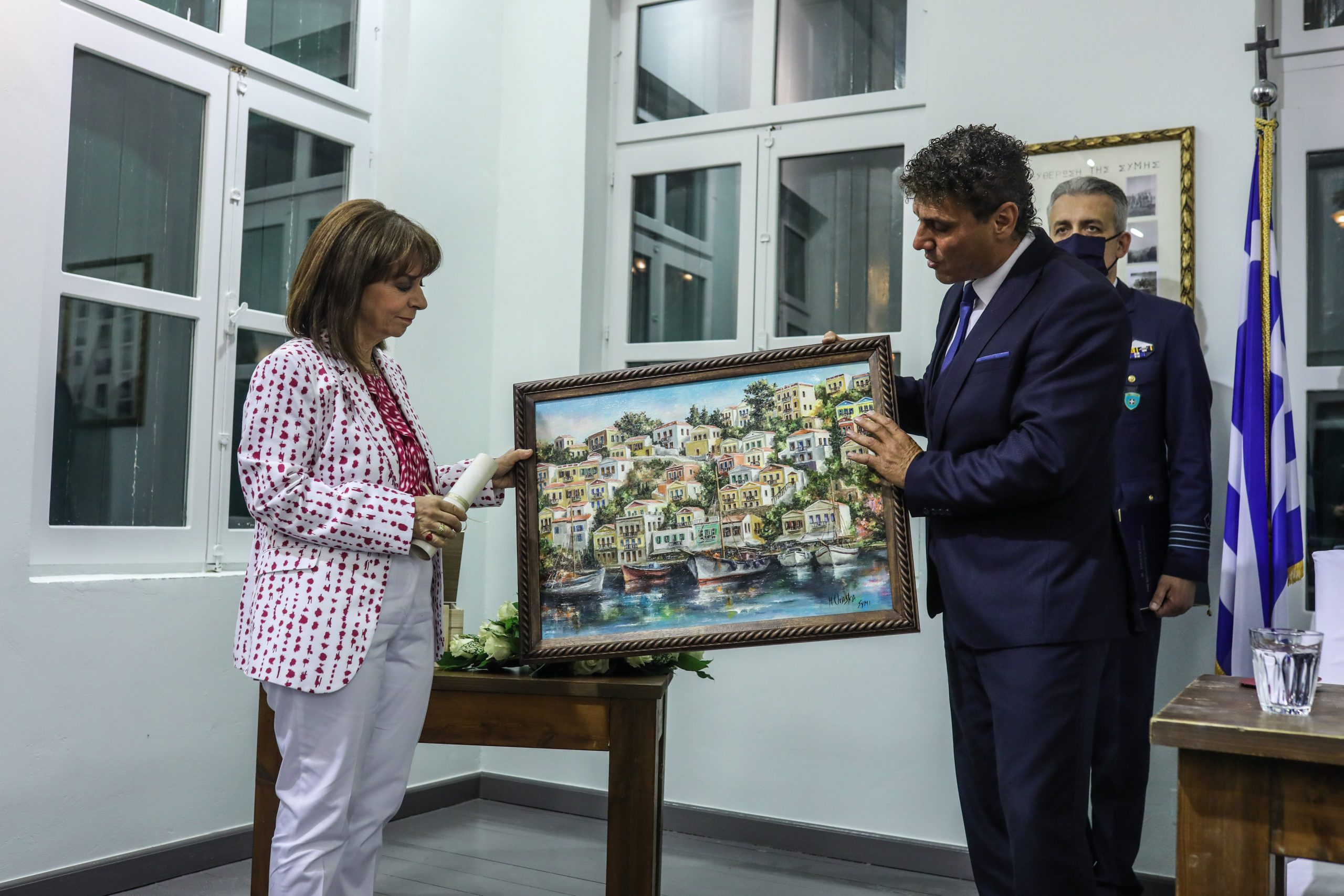 Κ. Σακελλαροπούλου: Ανακηρύχθηκε Επίτιμη Δημότης Σύμης