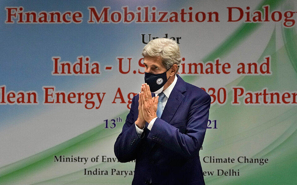 Κέρι: Δεν πρέπει να εγκαταλείψουμε τον αγώνα κατά των κλιματικών αλλαγών παρά τον πόλεμο στην Ουκρανία