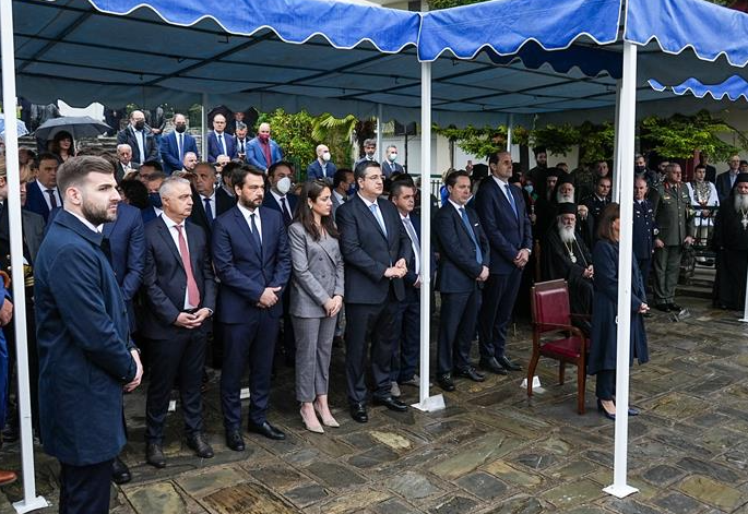 Στις εκδηλώσεις για την επέτειο των 200 χρόνων από το Ολοκαύτωμα της Νάουσας ο Τζιτζικώστας