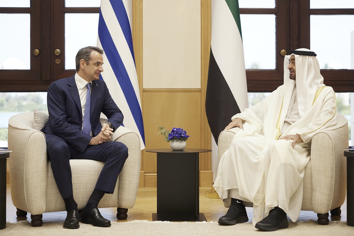 Επίσκεψη Κυρ. Μητσοτάκη στα ΗΑΕ – Συνάντηση με τον διάδοχο του θρόνου