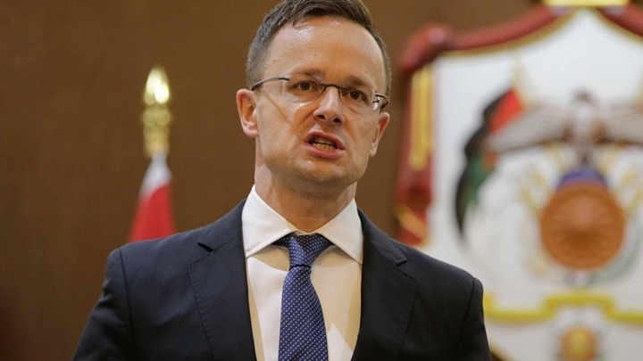 ΥΠΕΞ Ουγγαρίας: Ένα εμπάργκο στο ρωσικό πετρέλαιο θα αύξανε τις τιμές του φυσικού αερίου κατά 55% στη χώρα