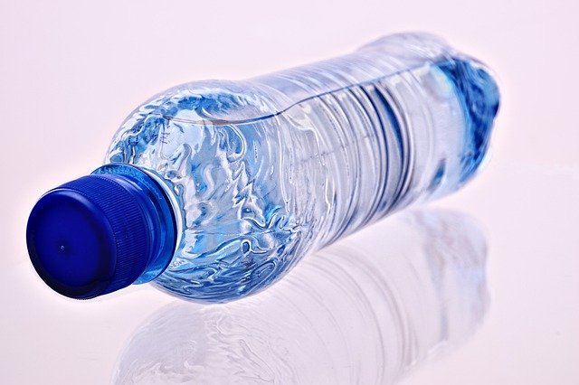 Φόρος ανακύκλωσης: Σε ισχύ από την 1η Ιουνίου για πλαστικές συσκευασίες που περιέχουν PVC