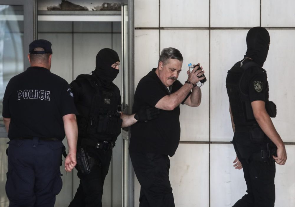 Δίκη Χρυσής Αυγής: Τέσσερις κρατούμενοι πρώην βουλευτές παρόντες στην έναρξη της εκδίκασης