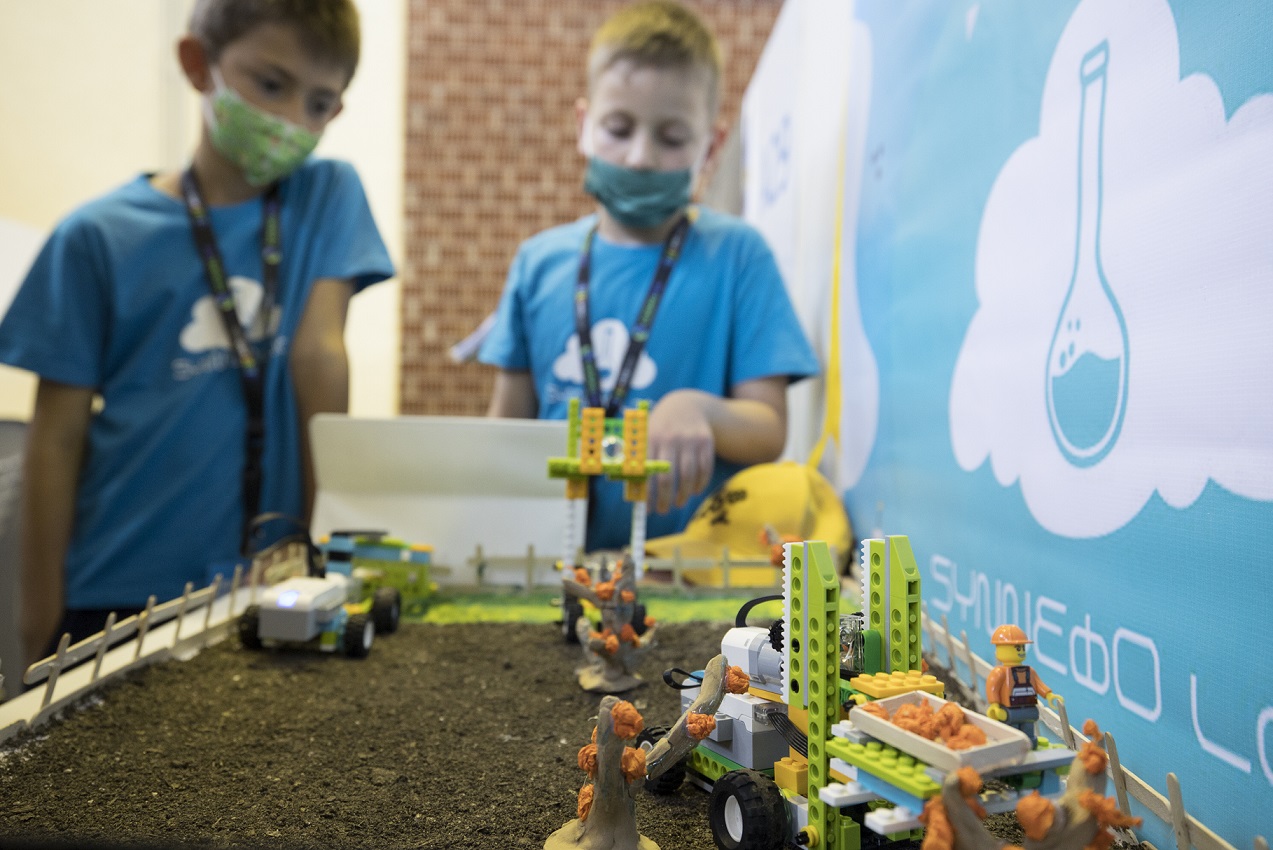 Η νέα γενιά δημιουργεί καινοτόμες εφαρμογές ρομποτικής για έναν πιο βιώσιμο κόσμο