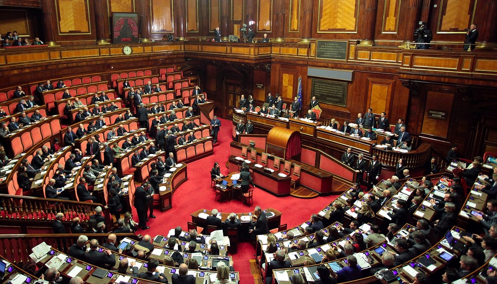 Ιταλία: H κεντροαριστερά υπερίσχυσε στον δεύτερο γύρο των δημοτικών εκλογών
