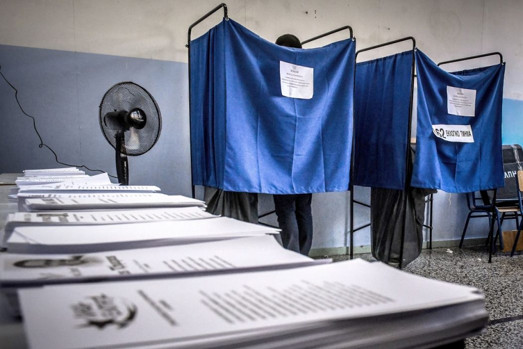 Οι πολίτες βλέπουν πρόωρες κάλπες