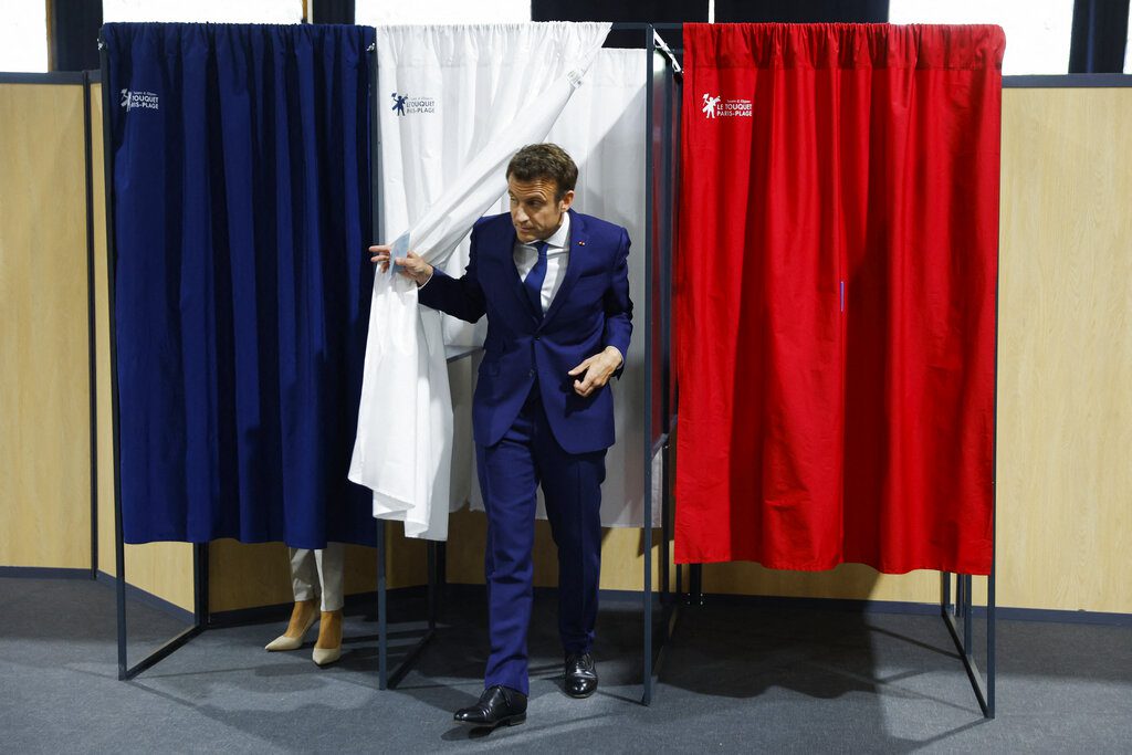 Οι γαλλικές εκλογές στέλνουν μηνύματα