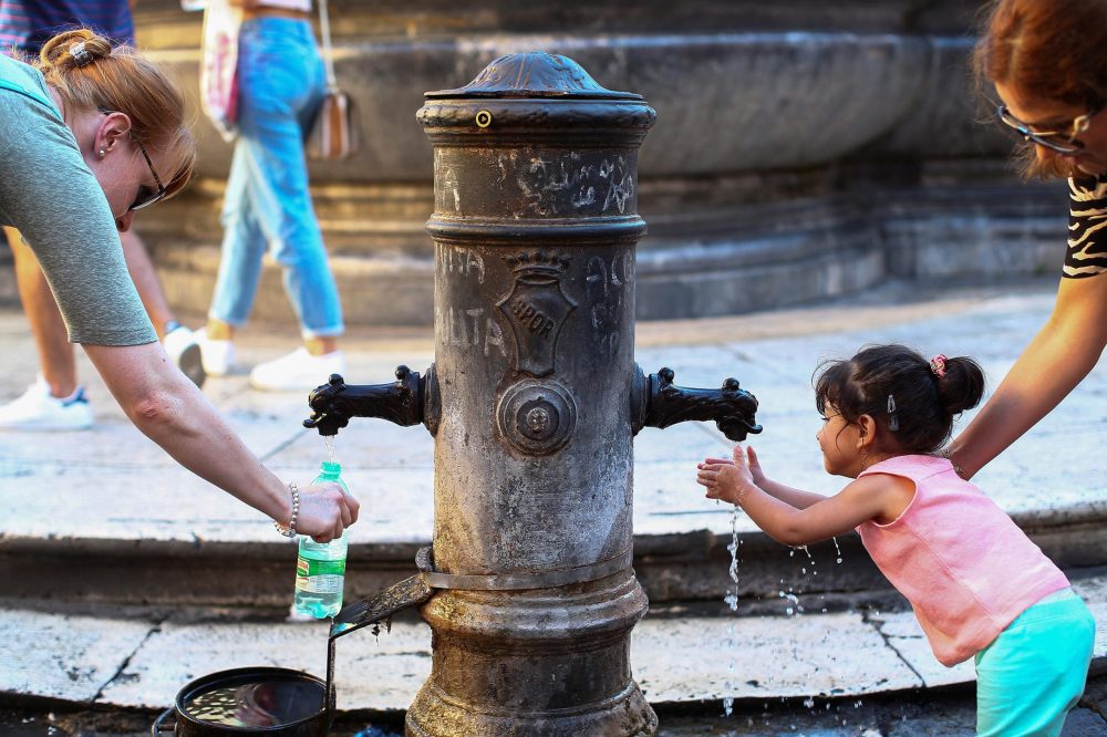 Μιλάνο: Η λειψυδρία «κόβει» το νερό στα σιντριβάνια