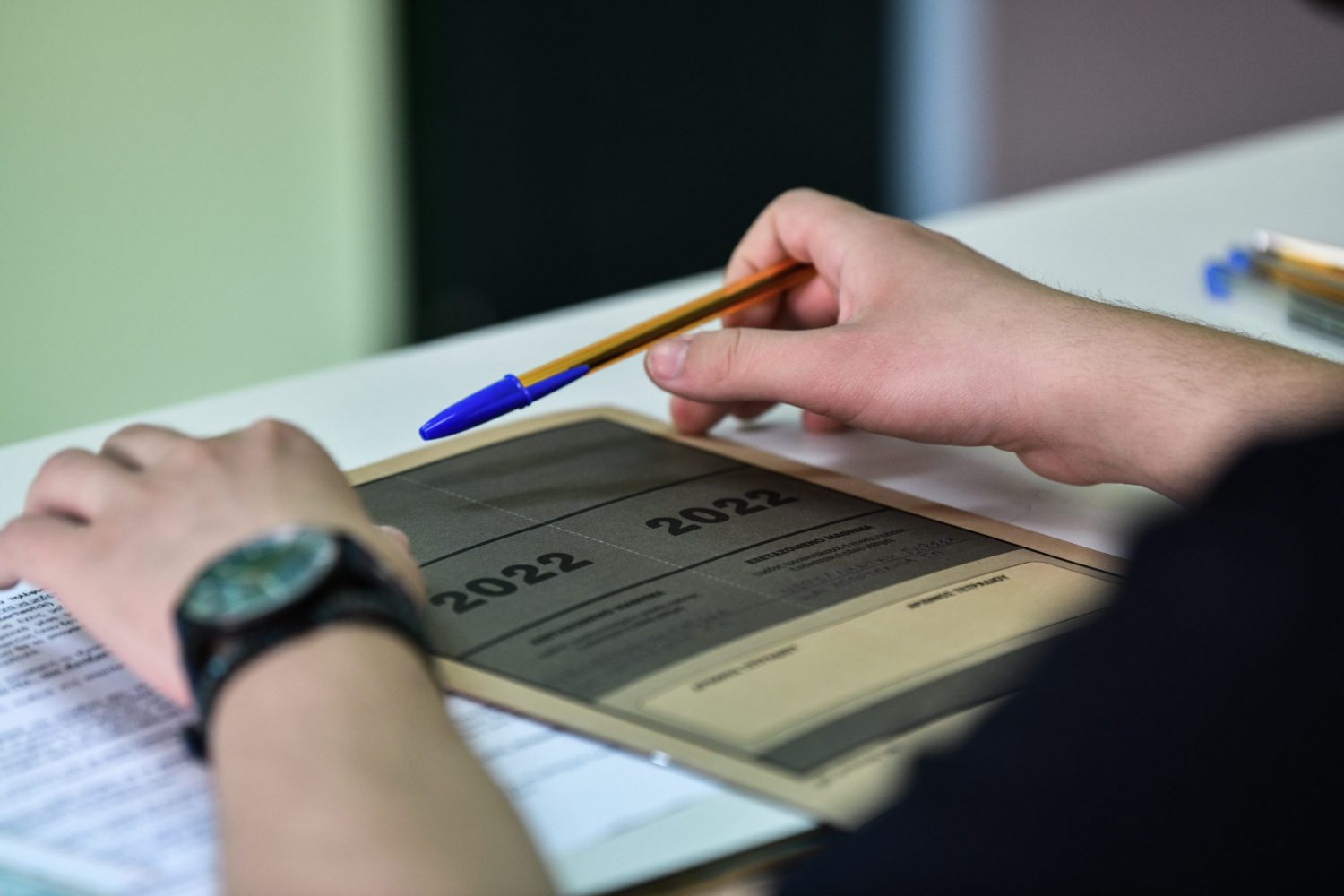 Κατρακύλα στις βάσεις με τραγικές βαθμολογίες