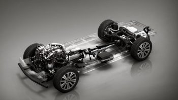 Η Mazda ανακοινώνει νέο εξακύλινδρο εν σειρά κινητήρα πετρελαίου