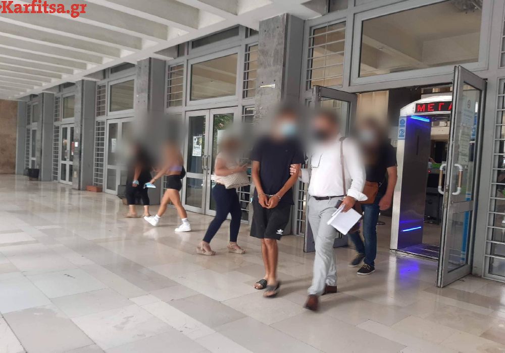 Θεσσαλονίκη: Προφυλακίστηκε ο ληστής που μπήκε δύο φορές σε ένα βράδυ στο ίδιο μαγαζί