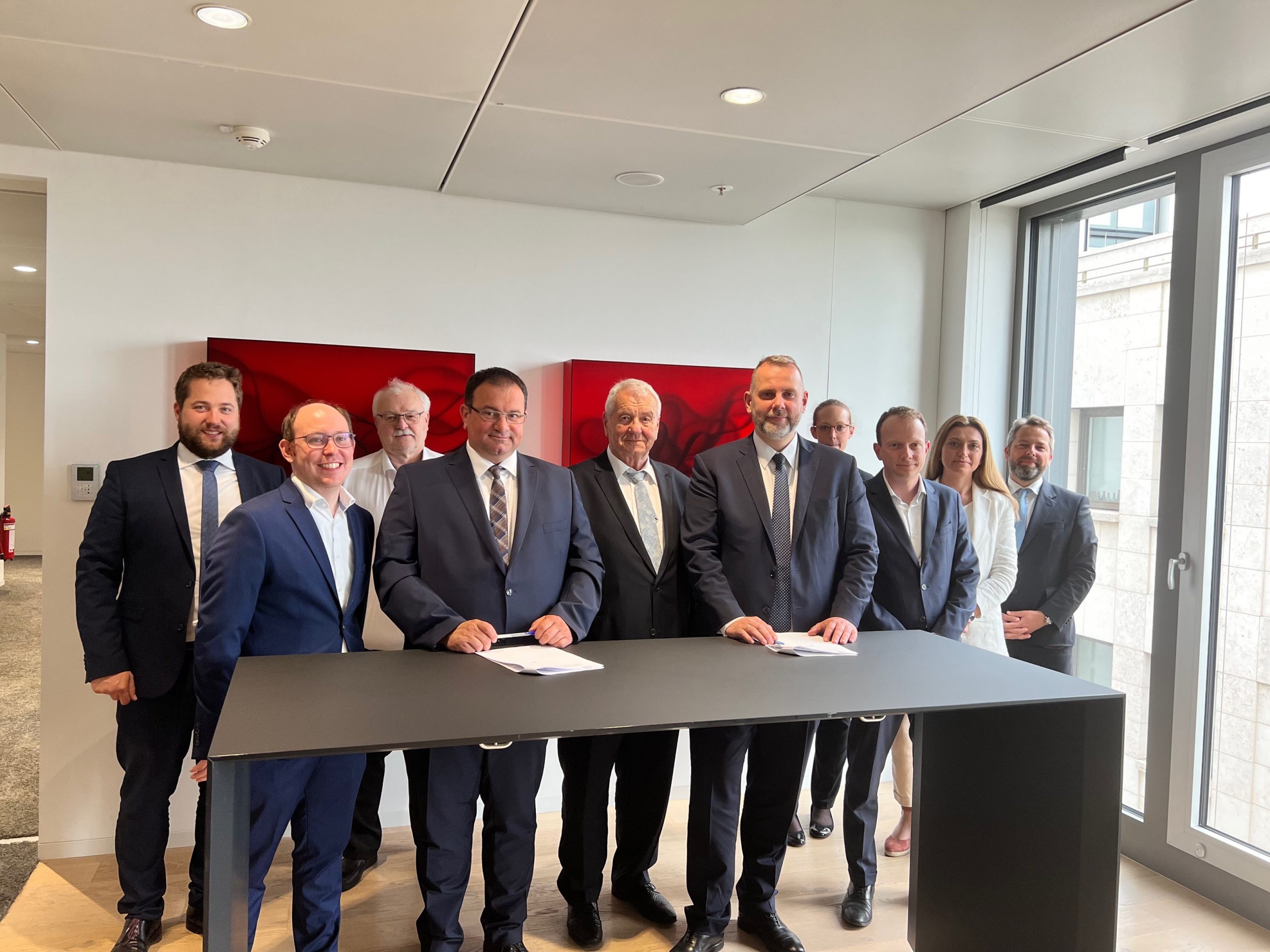 Η Sunlight Group συνεχίζει να επεκτείνεται με την εξαγορά του 51% της A. MüllerGmbH