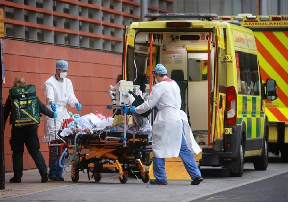 Βρετανία: Ξεπέρασαν τους 200.000 οι νεκροί από την Covid-19