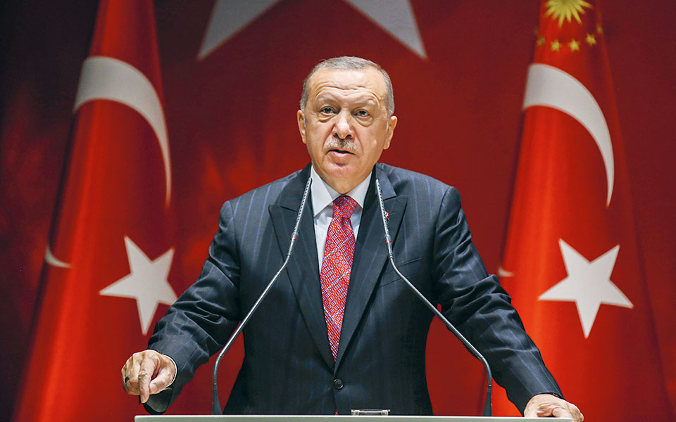 Το παραμύθι Ερντογάν για δήθεν αυτοάμυνα και οι τουρκικές απειλές για εισβολή σε νησιά του Αιγαίου