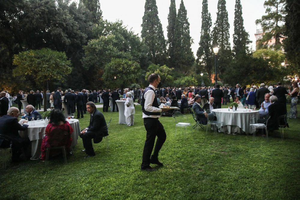 Παράπονα βουλευτών