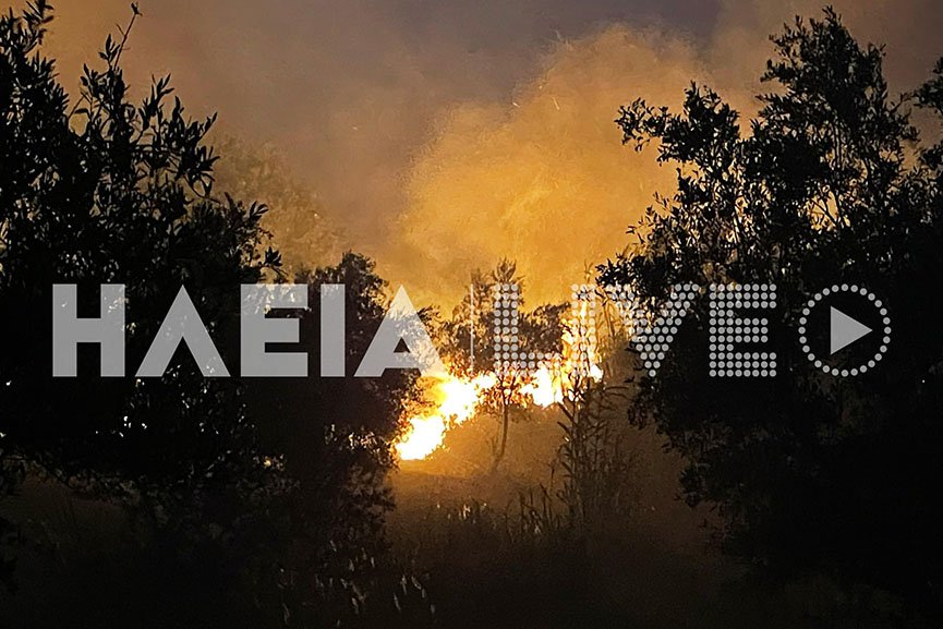 Μαίνεται η μάχη με τις φλόγες στην Ηλεία