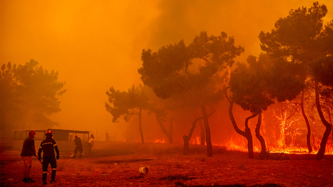 Λέσβος: Τρίτη ημέρα μάχης με τις φλόγες