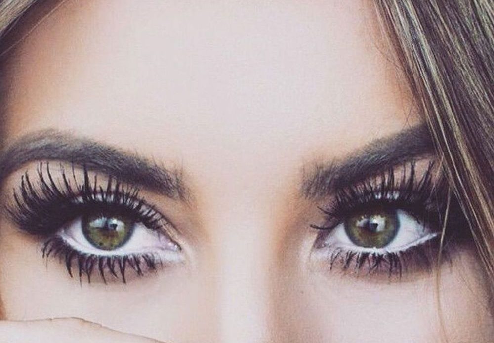 Κίνδυνοι από τις ψεύτικες βλεφαρίδες