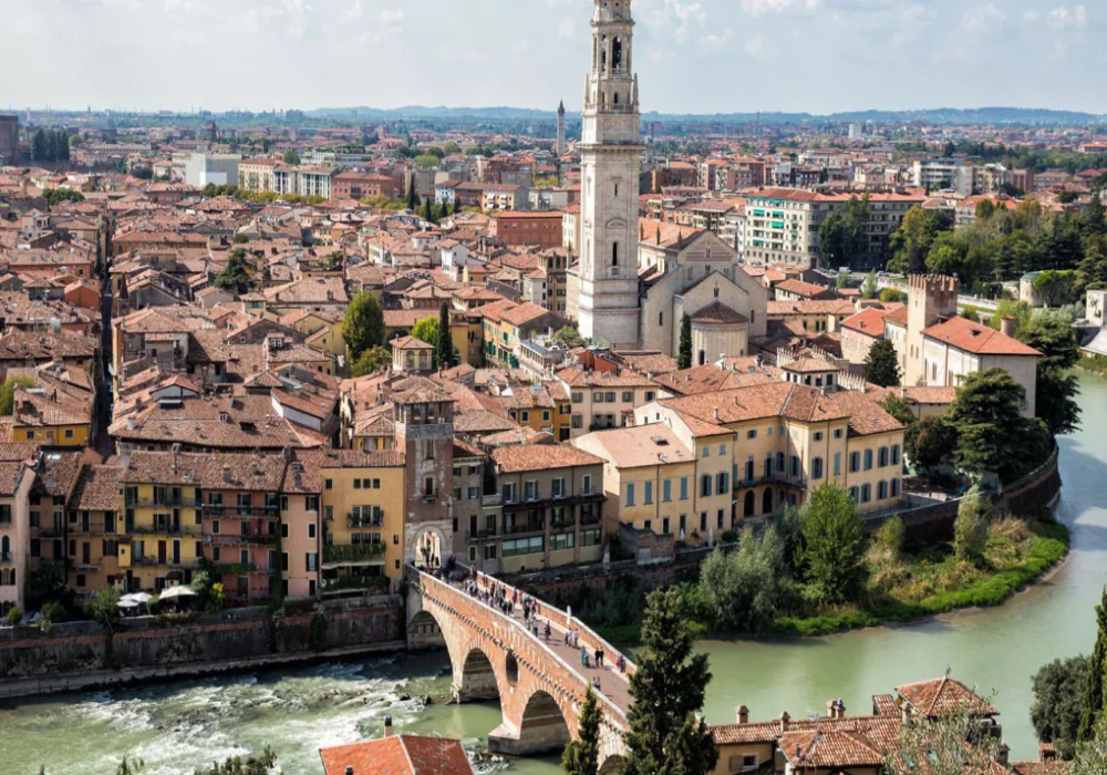 Ιταλία: Η Βερόνα περιορίζει τη χρήση του πόσιμου νερού για να αντιμετωπίσει την ξηρασία