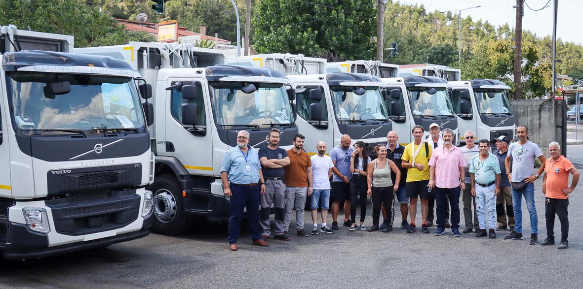 Πέντε καινούρια απορριμματοφόρα απέκτησε ο δήμος Νεάπολης – Συκεών