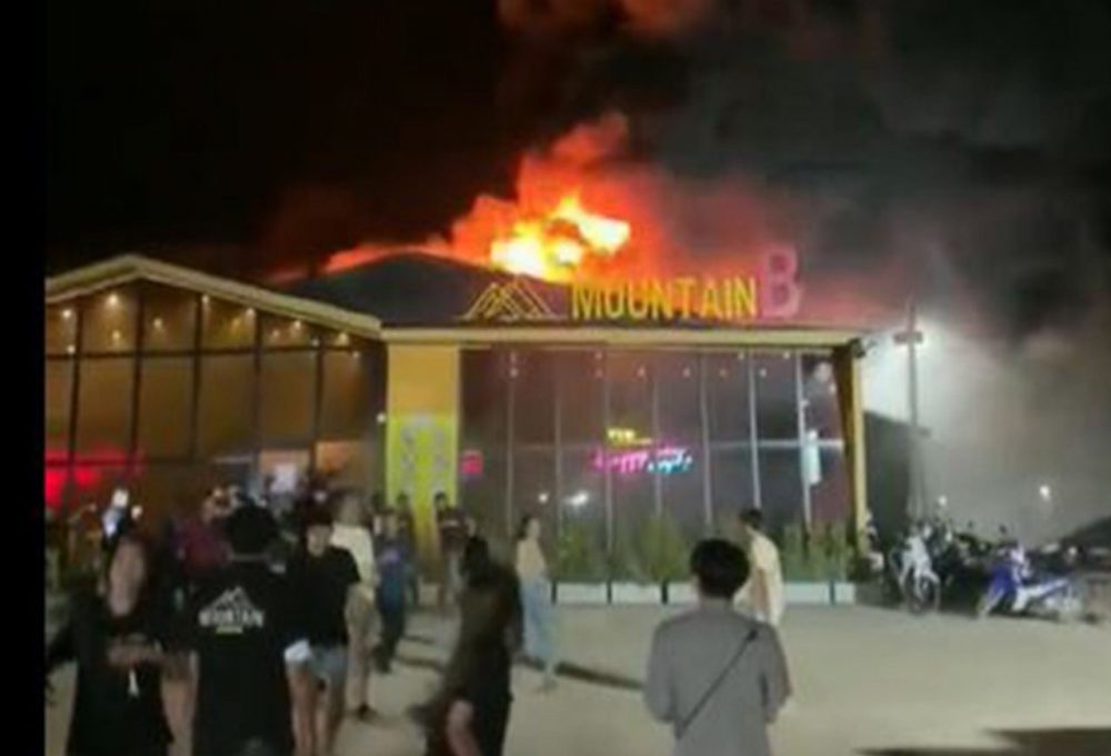 Ταϊλάνδη: Κόλαση φωτιάς σε νυχτερινό κέντρο – Πολλοί νεκροί και δεκάδες τραυματίες (Video)