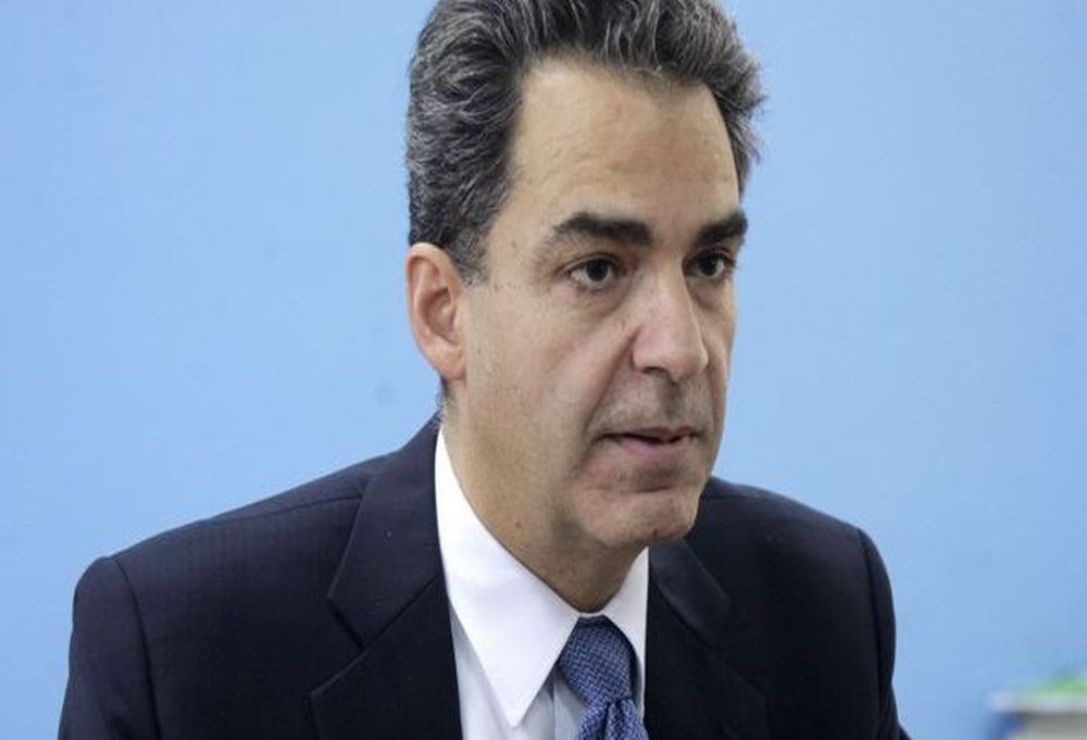 Στις Σπέτσες Συρίγος, Κουμουτσάκος