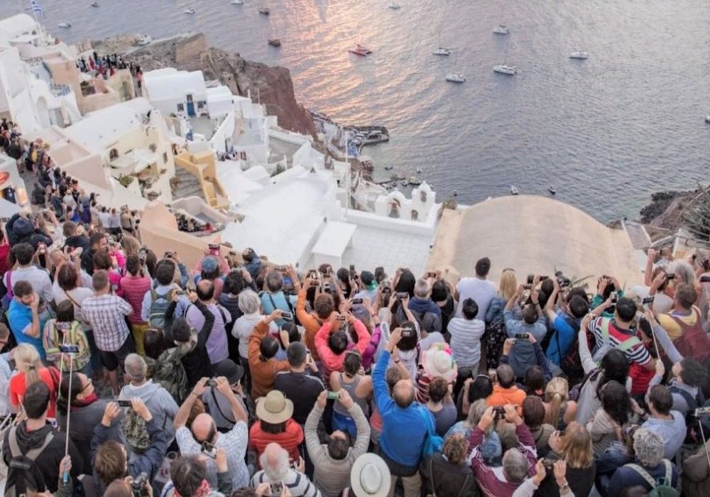 Βούλιαξε από επισκέπτες το Νότιο Αιγαίο τον Ιούλιο