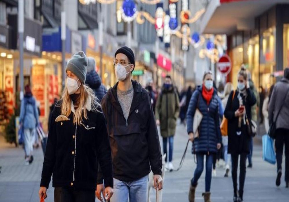 Γερμανία: Νέο κύμα της πανδημίας το φθινόπωρο προβλέπει η κυβέρνηση
