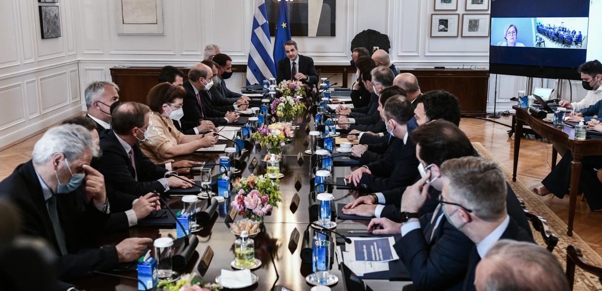 Παθαίνει και μαθαίνει