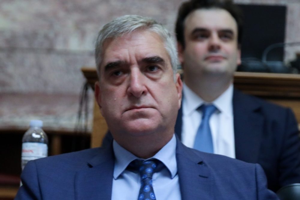 Παραιτήθηκε ο διοικητής της ΕΥΠ – Στη θέση του ο Θεμιστοκλής Δεμίρης